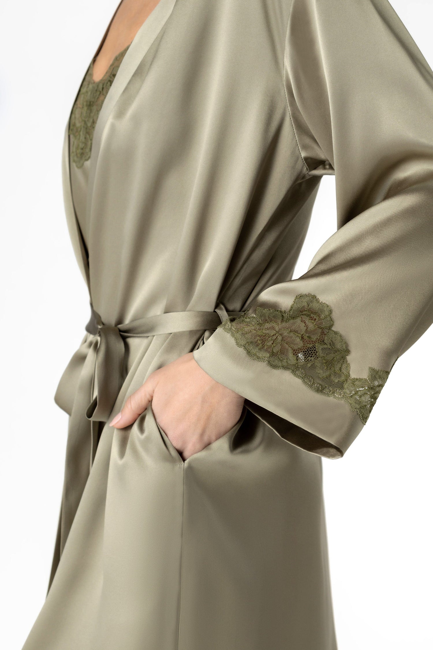 Morgan Iconic Short Silk Robe Short Robe NK iMODE 